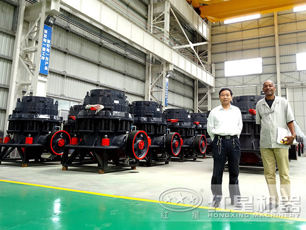 復(fù)合圓錐破碎機(jī)，私人訂制價(jià)格更實(shí)惠